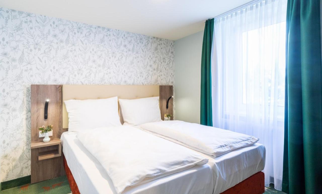 Hotel & Restaurant Hubertus Зенде Экстерьер фото