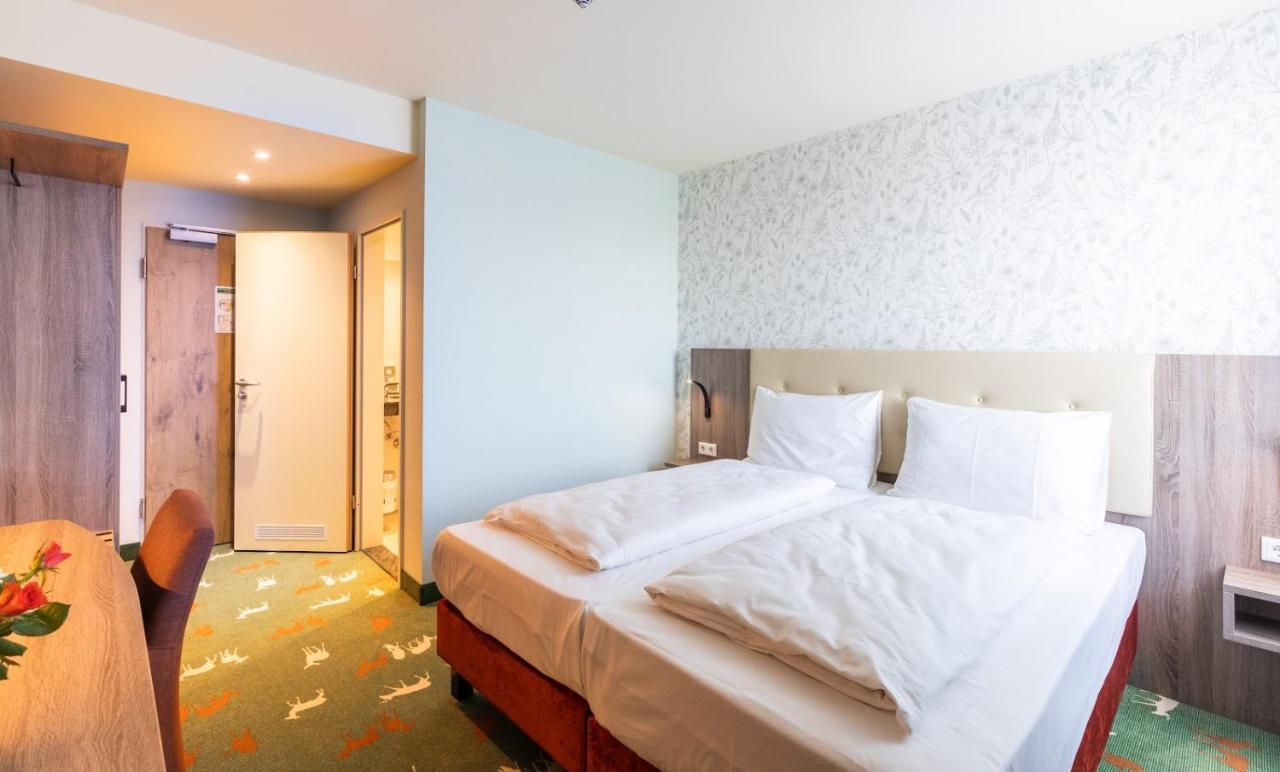 Hotel & Restaurant Hubertus Зенде Экстерьер фото
