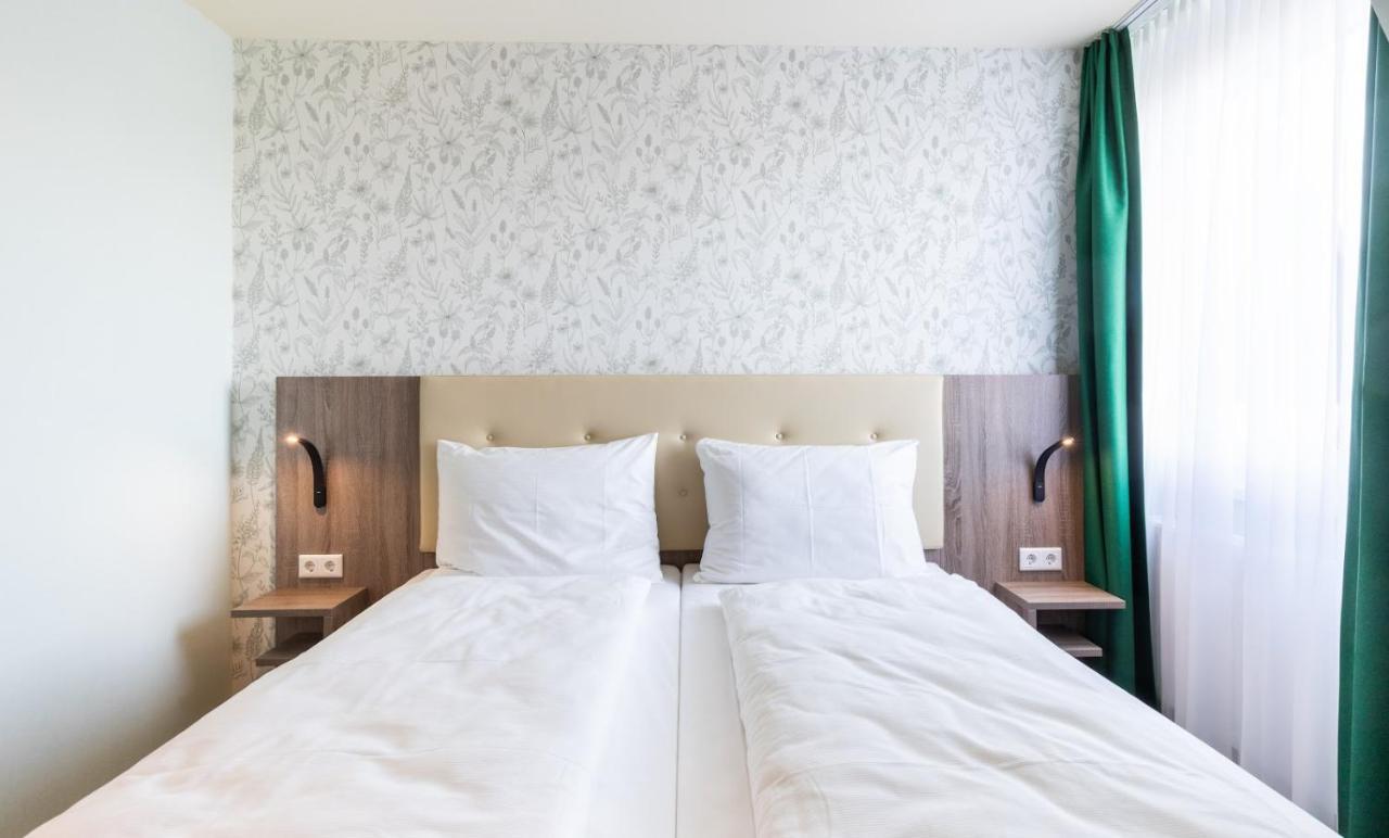Hotel & Restaurant Hubertus Зенде Экстерьер фото