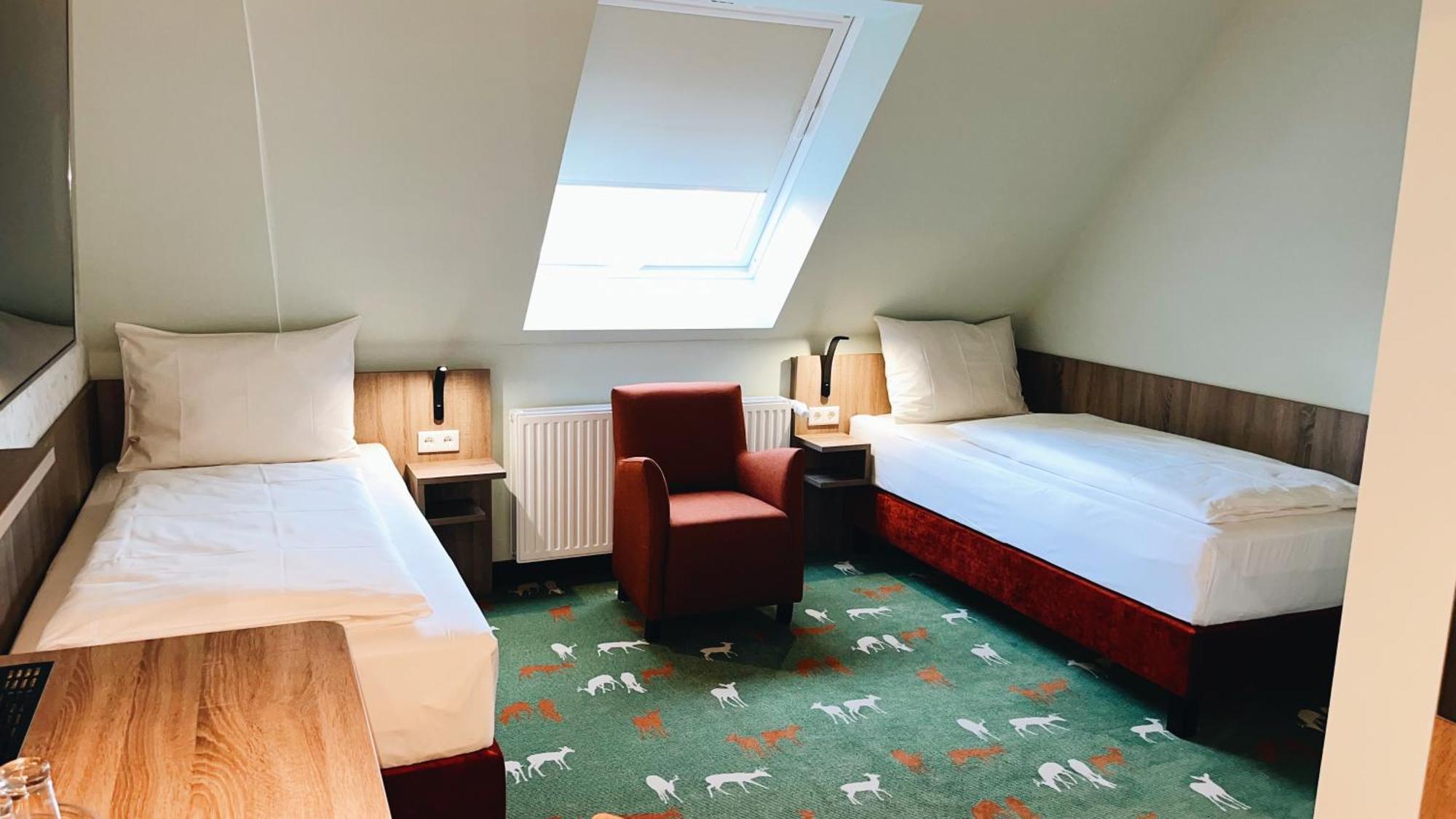 Hotel & Restaurant Hubertus Зенде Экстерьер фото