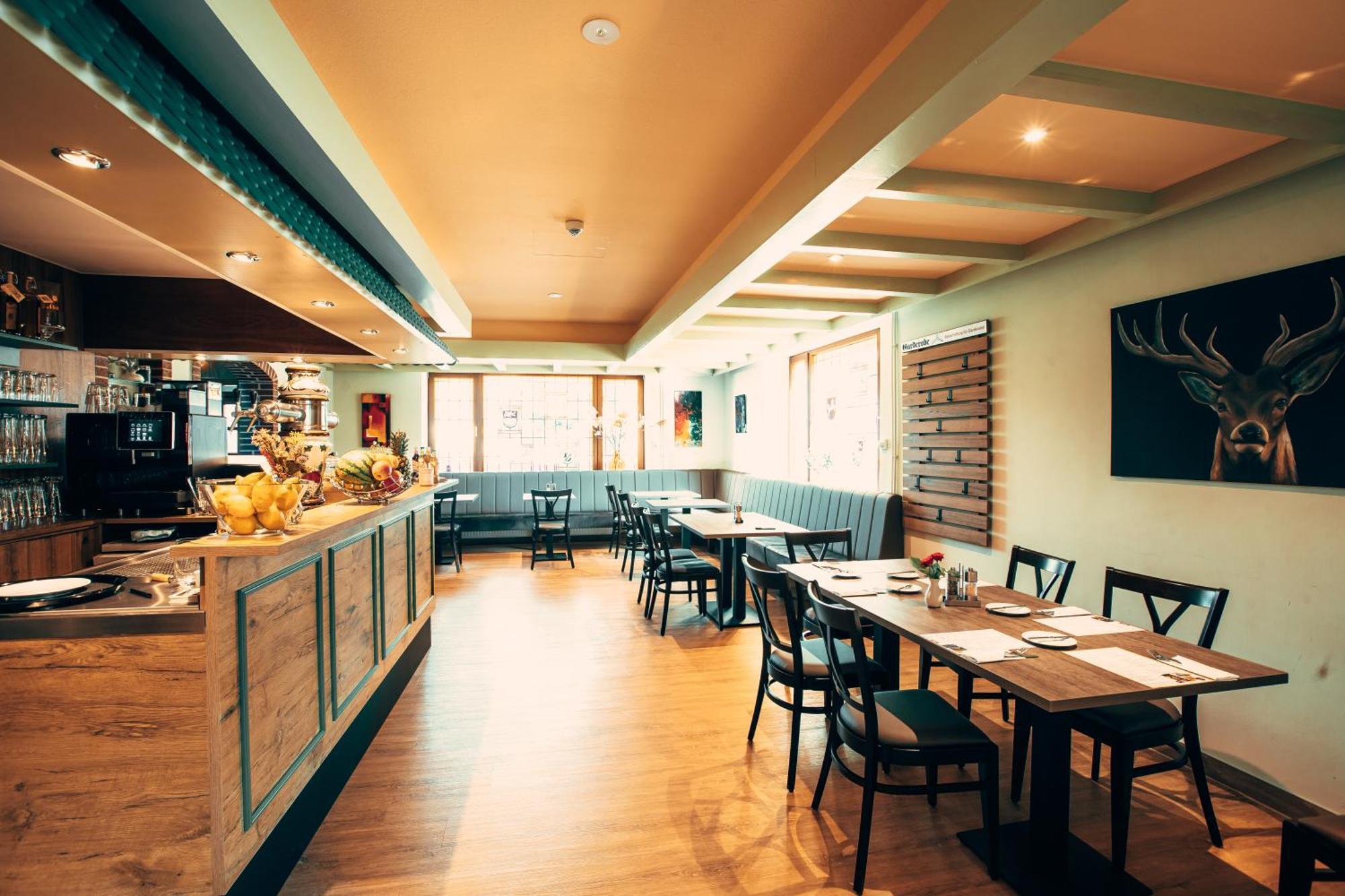 Hotel & Restaurant Hubertus Зенде Экстерьер фото
